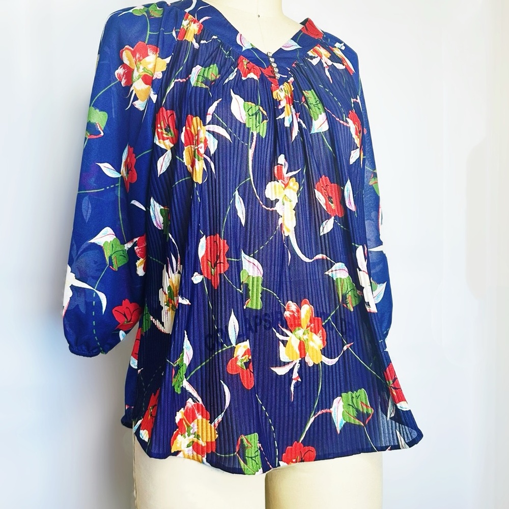 Sheer Floral Blouse Pleated Chiffon Blue Shirt with Three Quarter Sleeves